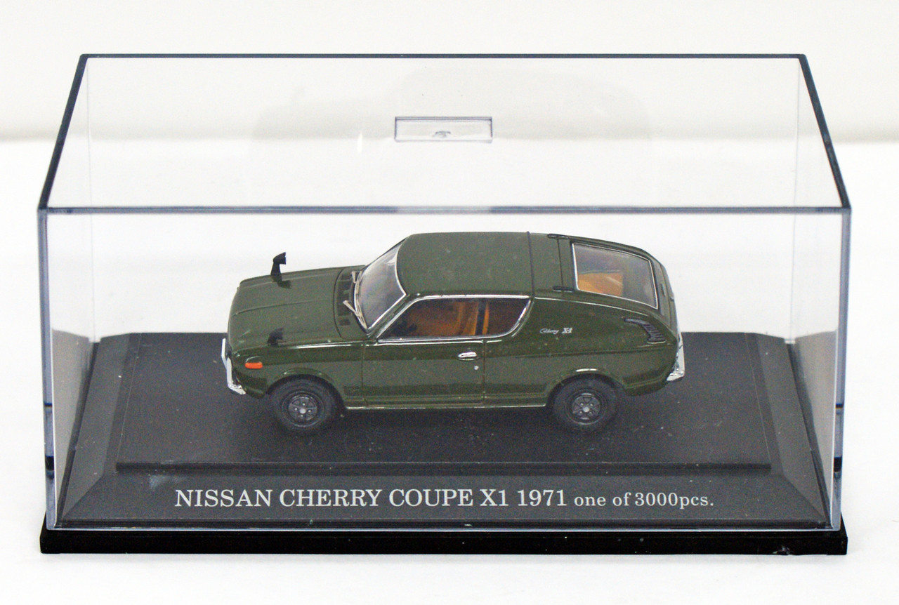 GR127 EBBRO NISSAN CHERRY COUPE X1 1971 EBBRO Nissan Cherry Coupe