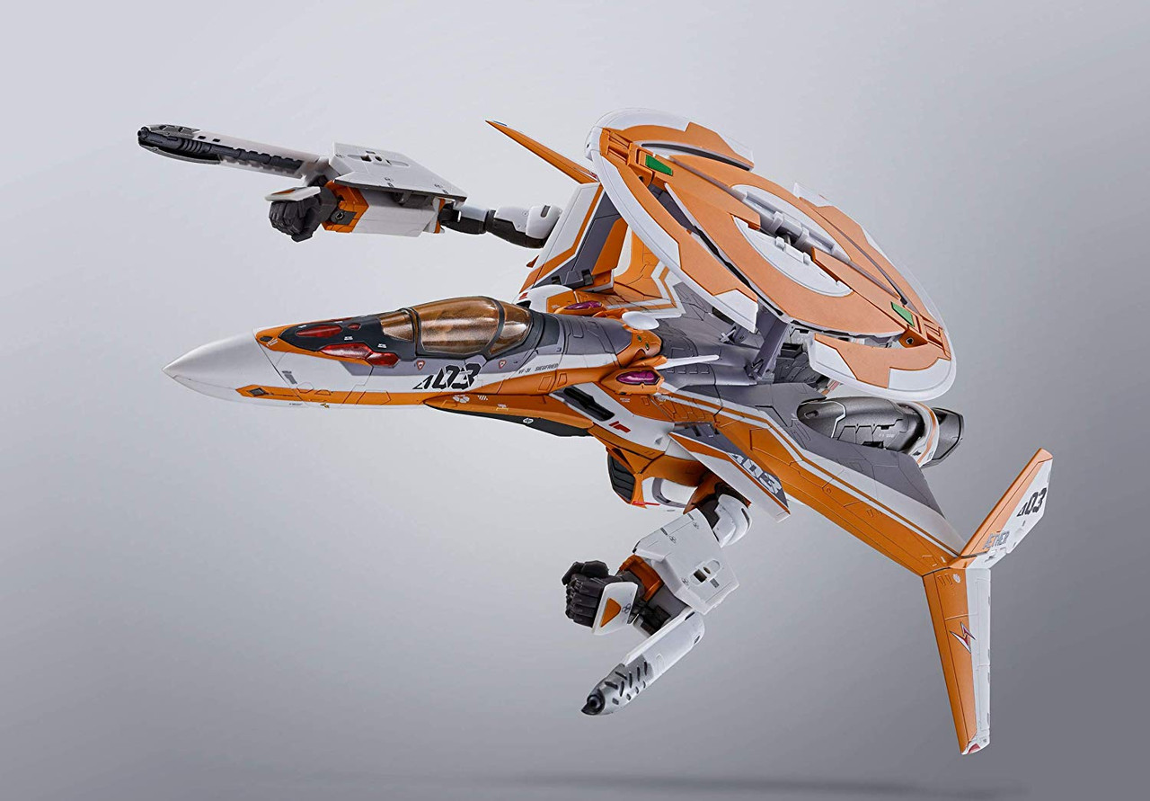 Bandai DX Chogokin VF-31E Siegfried (Chuck Mustang Custom)