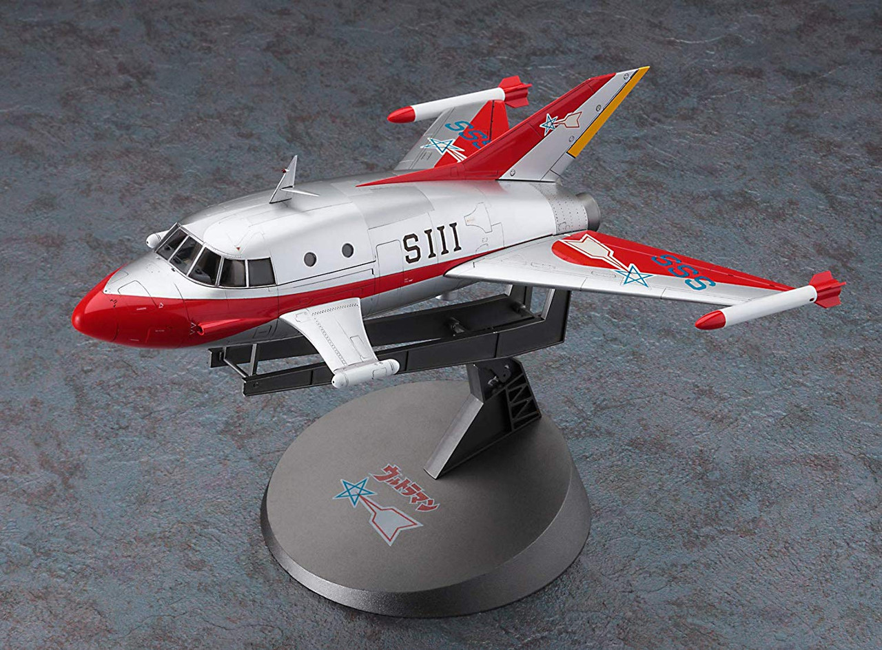 Hasegawa Jet Vtol w/Akiko Fuji Figure Scale Kit | PlazaJapan
