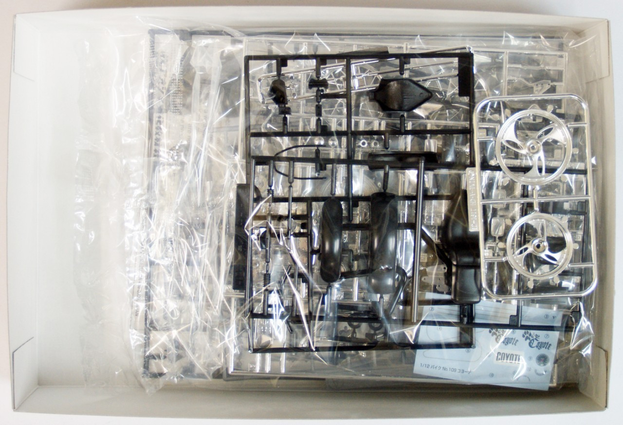 Aoshima Naked Bike 109 05668 Coyote (V-Twin Custom) 1/12