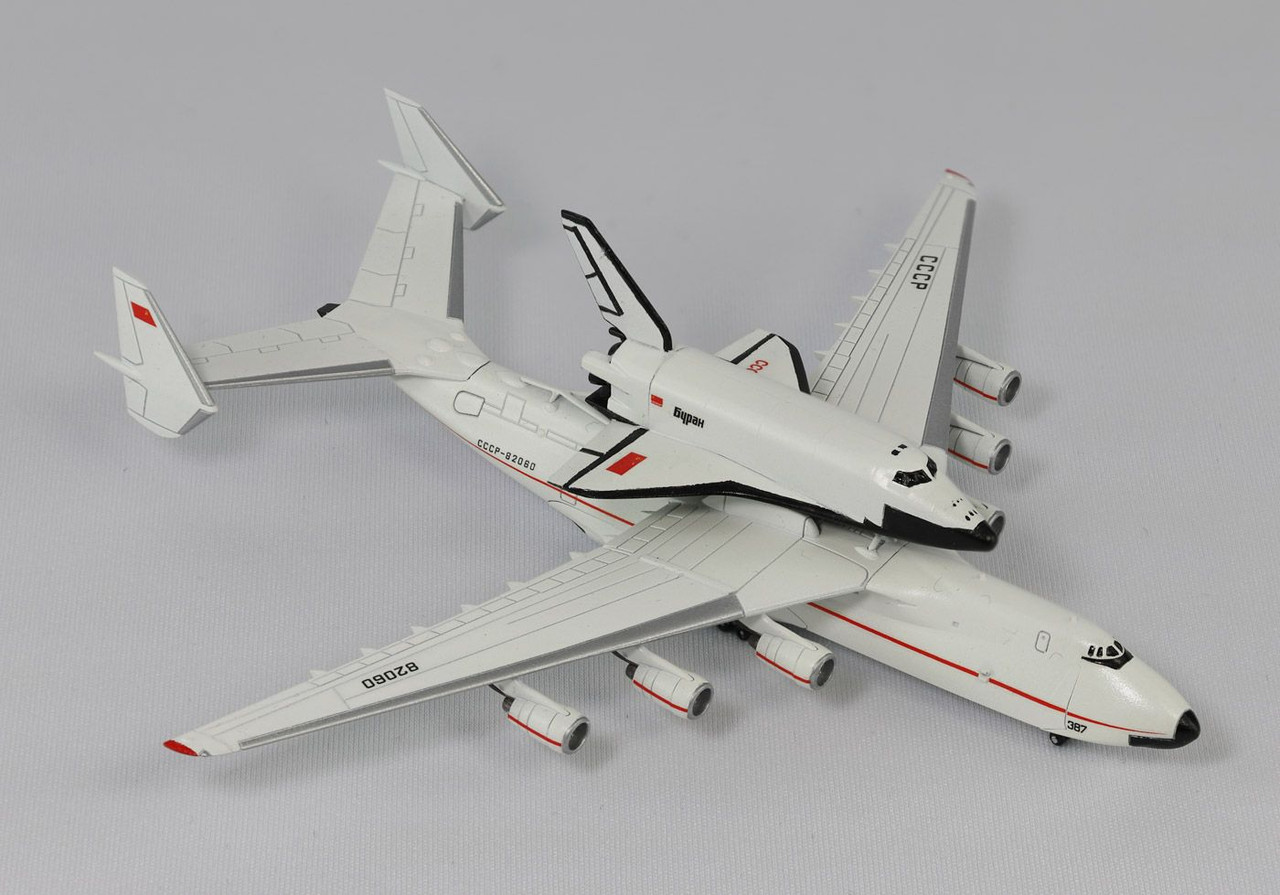 An-225 Buran 1/400モデル 1/400 Ukraine Antonov An-225 Airplane with Space Shuttle