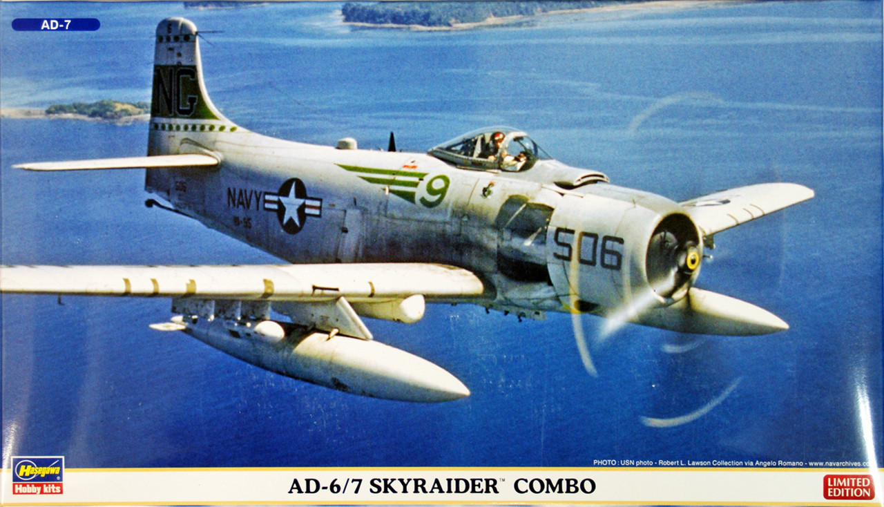 Hasegawa 02027 US Navy AD-6/7 Skyraider COMBO (2 plane set) 1/72