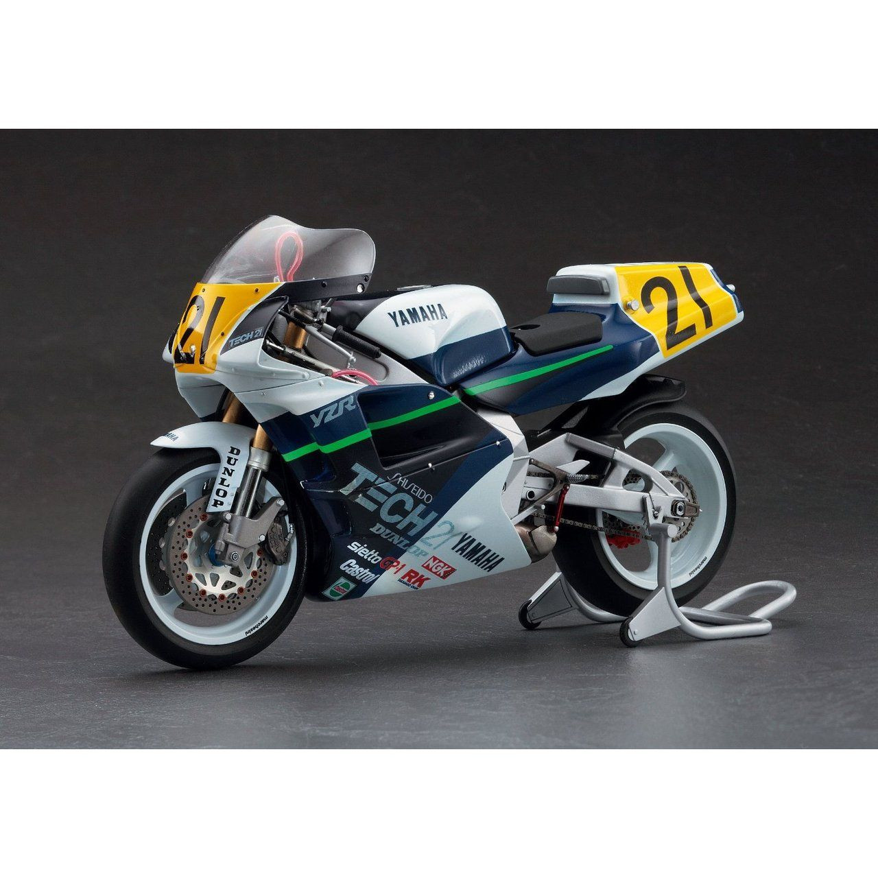 Hasegawa 1/12 Yamaha YZR500 (OWA8) 'Tech 21 1989' Plastic Model