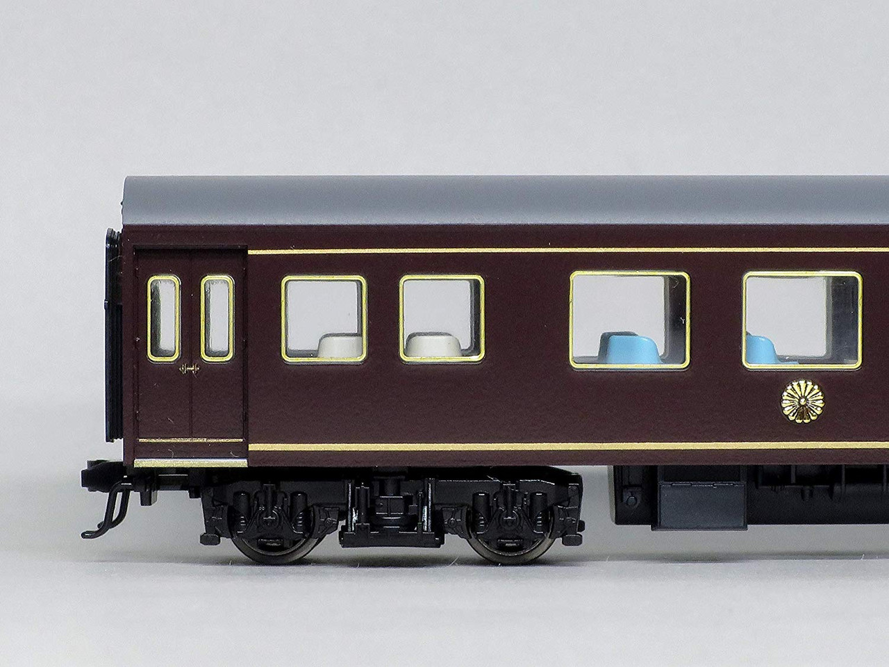 Kato 10-418 Imperial Train 5 Passenger Car Set (N scale)