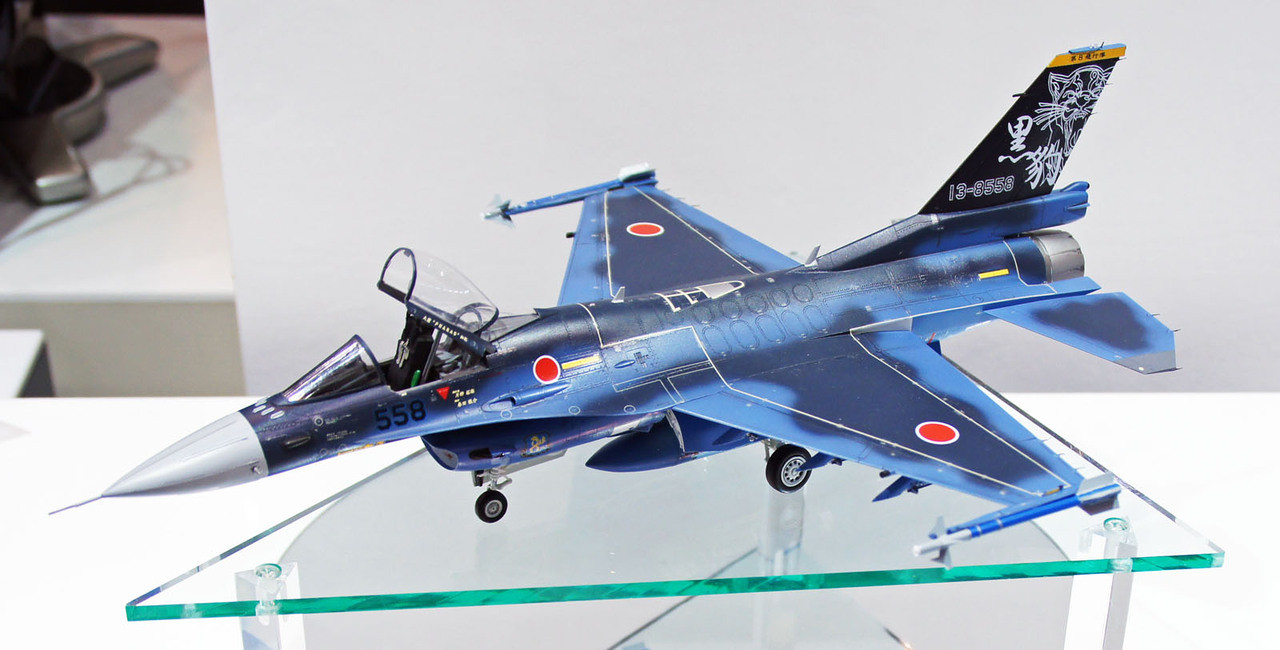 Hasegawa 1/48 Mitsubishi F-2A 'Detail Up Version' Plastic Model
