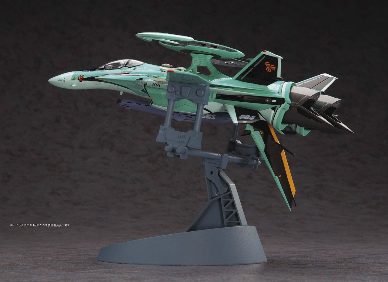 Hasegawa 65828 Macross Frontier RVF-25 Messiah 1/72 Scale Kit