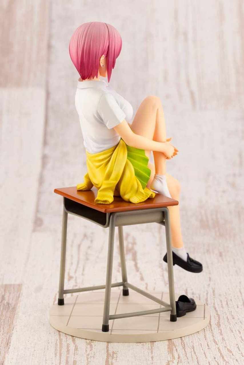 Ichika Nakano 1/8 Figure (The Quintessential Quintuplets)