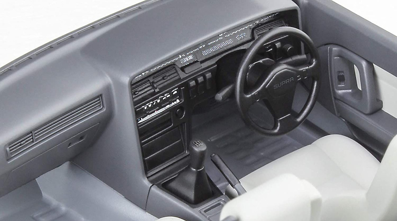 1/24 Toyota Supra A70 3.0GT Turbo Limited Plastic Model