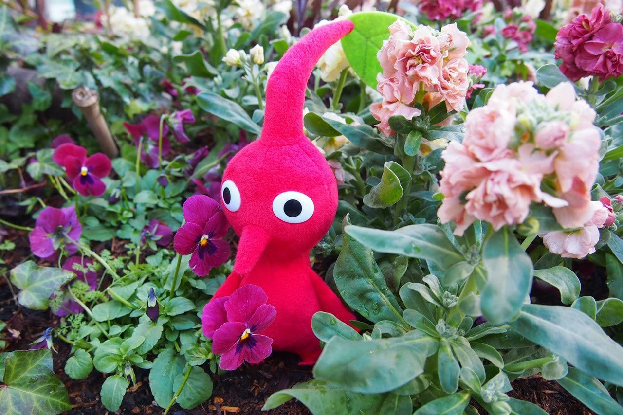 Red Pikmin Plush Doll red-pikmin-plush-doll