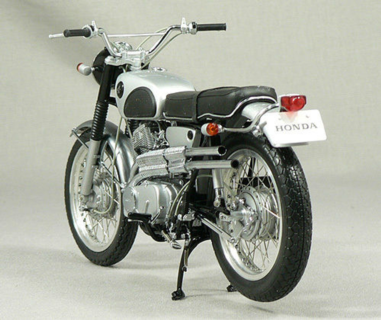 完成品 EBBRO/エブロ 1/10Honda 1962(black)/ホンダ CL72 ミニカー