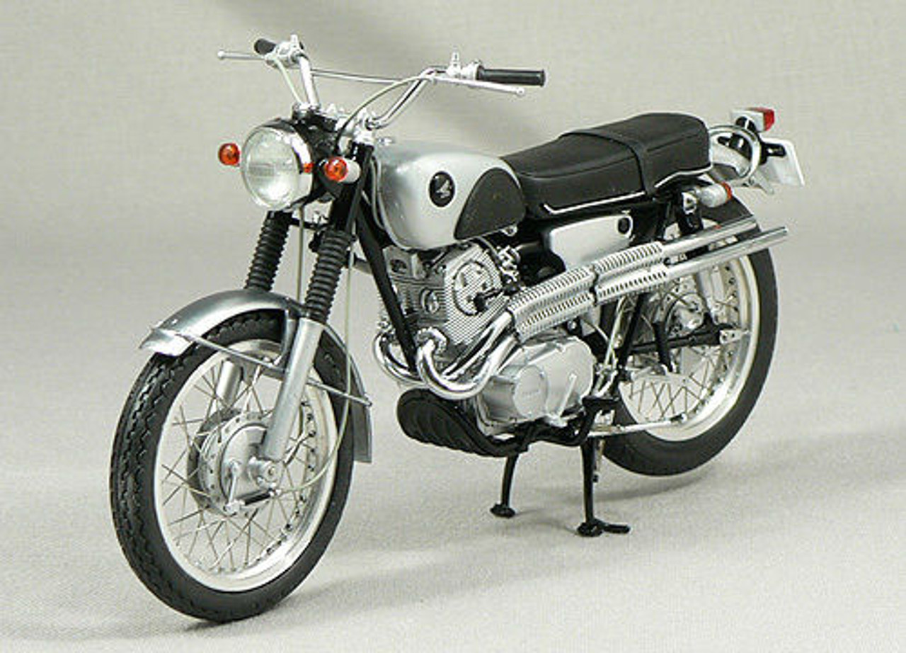 Ebbro 10010 Honda CL72 1962 1/10 Scale