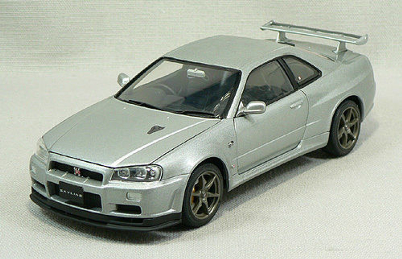 2024お得1/24 EBBRO NISSAN SKYLINE GT-R (R34) V-SpecⅡ 銀 乗用車