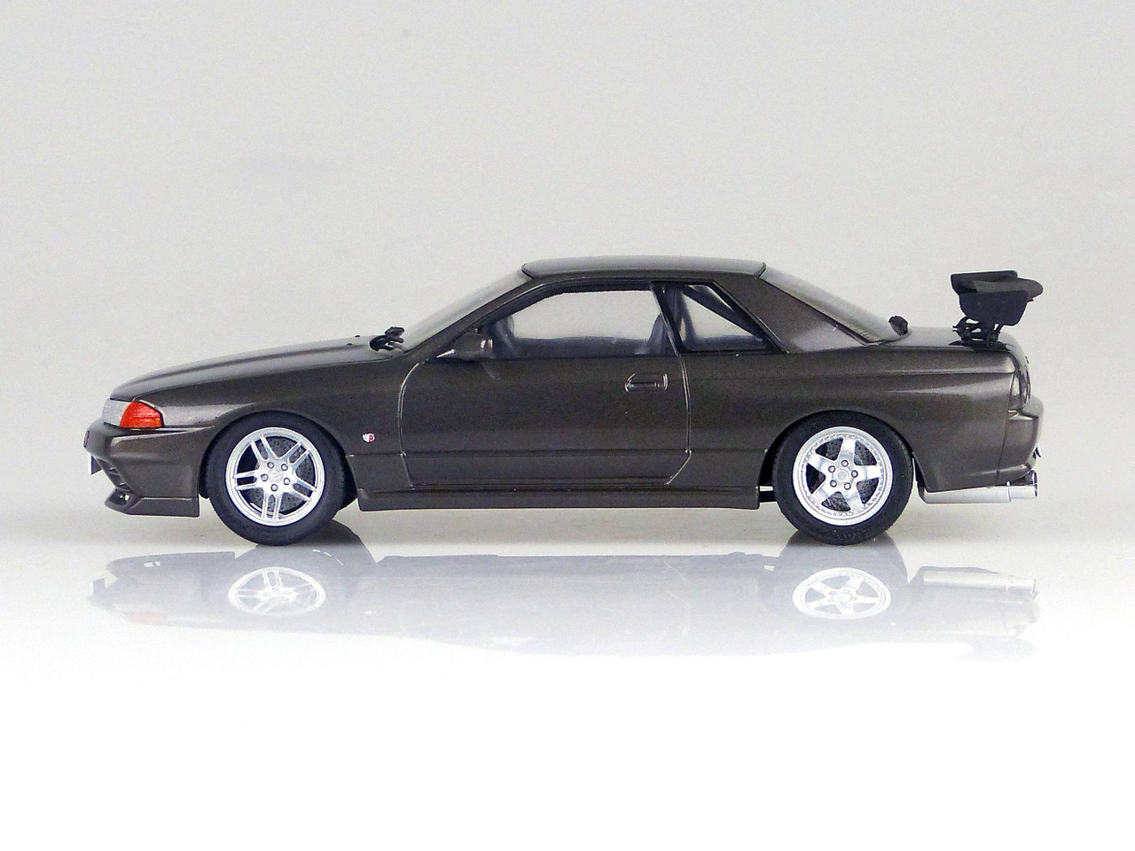 Initial D 1/24 R.Hojyo BNR32 Skyline GT-R Plastic Model