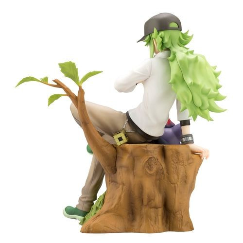 Pokemon Center Original N & Zorua Figure