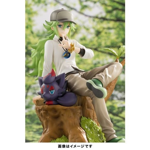 Pokemon Center Original N & Zorua Figure