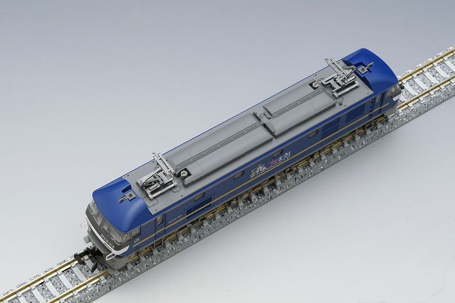 7138 Electric Locomotive Type EF210-300 (Momotaro Wrapping