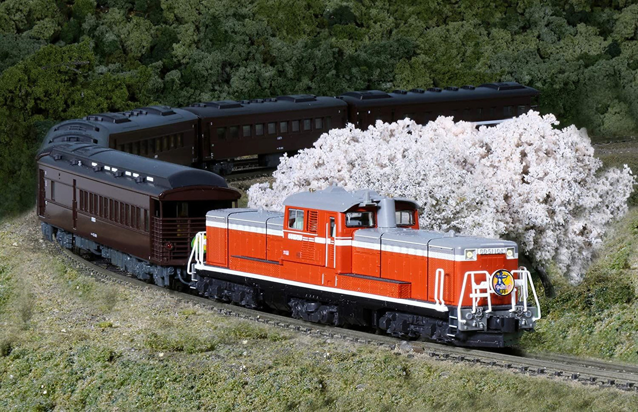 7008-C Diesel Locomotive DD51 1043 Shimonoseki Depot (N scale)
