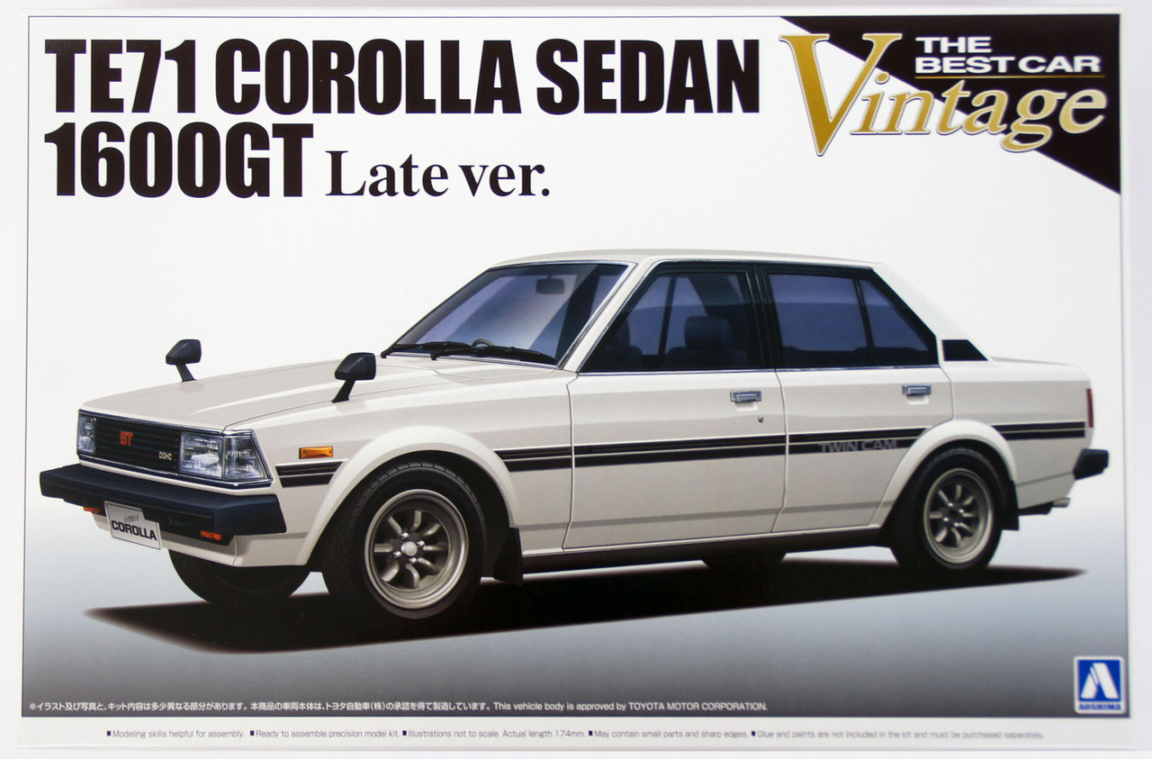 Aoshima 25864 TE71 Toyota Corolla Sedan 1600GT Late Version 1/24