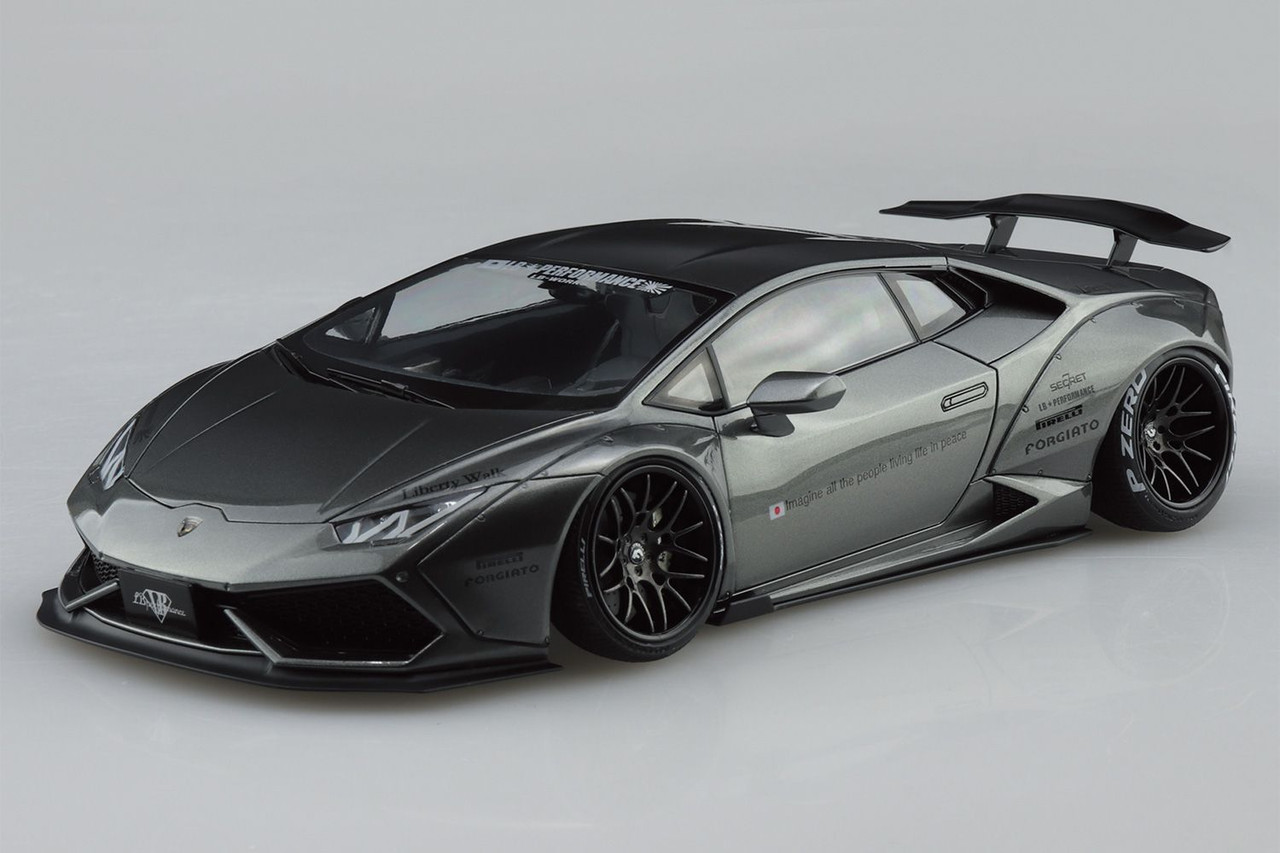 Aoshima Liberty Walk 1/24 Lamborghini Huracan Ver.2 Plastic Model