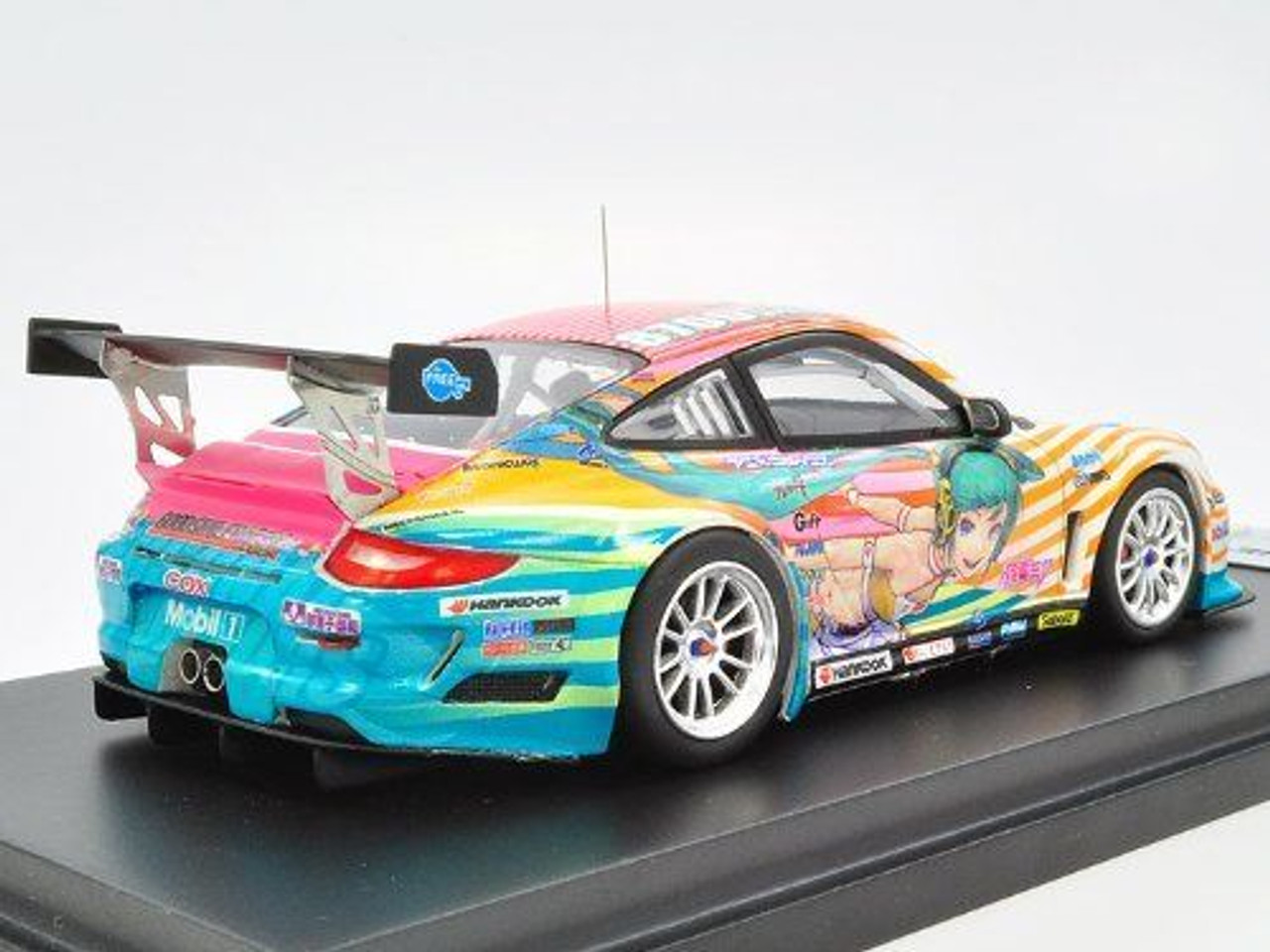 Fujimi 152424 Porsche 911 GT3 R Good Smile Racing 2010 Hatune Miku (Resin)  1/43 Scale