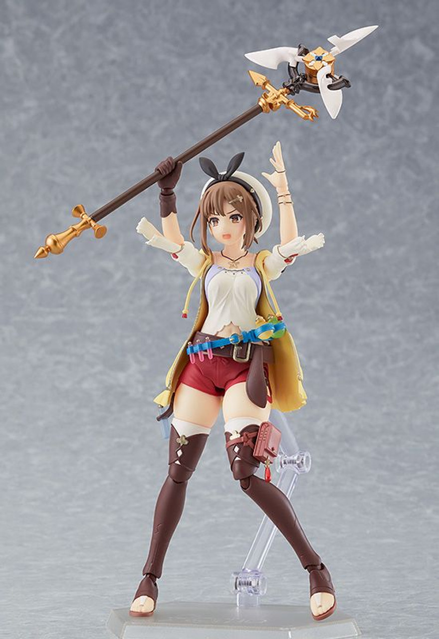 ライザのアトリエ　Reisalin Stoutのフィギュア Amazon.com: Wonderful Works Atelier Ryza: Ever Darkness