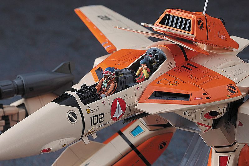 Hasegawa 1/72 Macross VF-1D Gerwalk Valkyrie Plastic Model