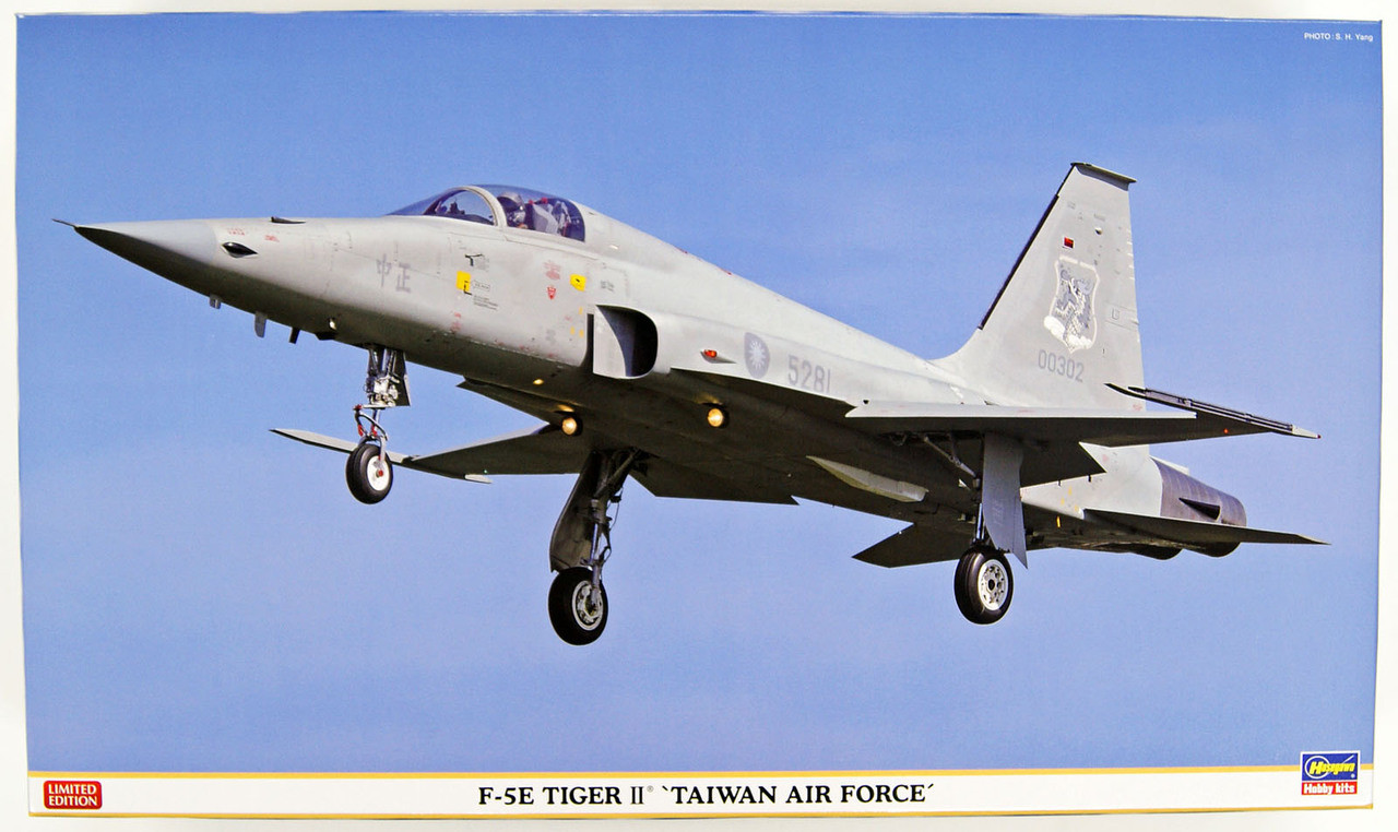 Hasegawa 08243 F-5E Tiger II Taiwan Air Force Limited Edition 1/32