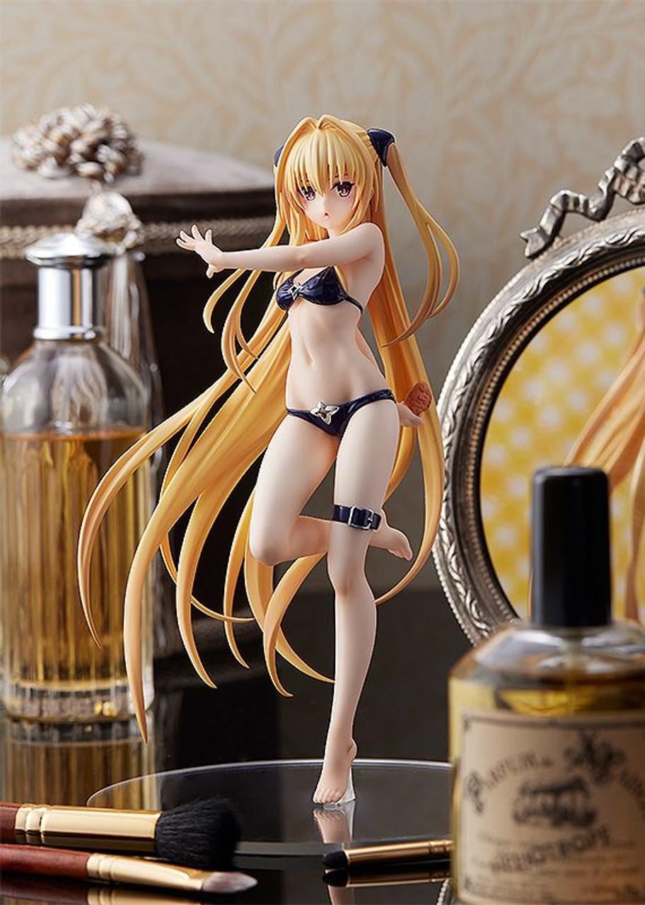 Golden Darkness Breezy Seaside Ver To Love-Ru Darkness Figure