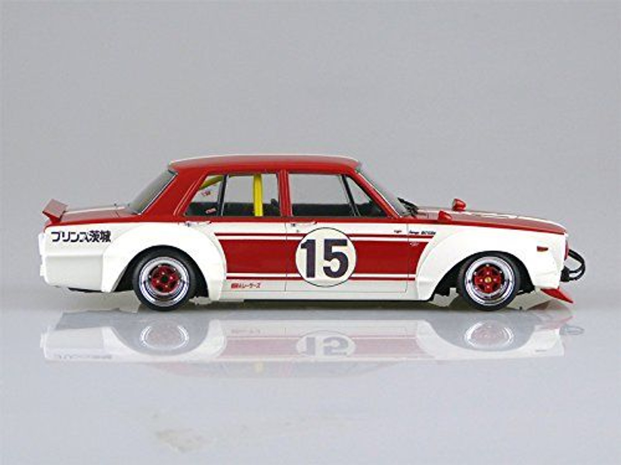 Liberty Walk 1/24 Nissan Skyline Hakosuka Works 4Dr Plastic Model