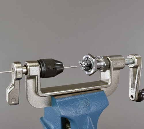 Hozan C-702-13 Spoke Thread Chaser for #13 gauge
