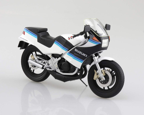 Aoshima Skynet 06761 Suzuki RG250 Gamma Blue x White 1/12 Scale Finished Model