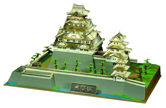 Doyusha DG2 Japanese Osaka Castle DX Gold 1/350 Scale Plastic Model