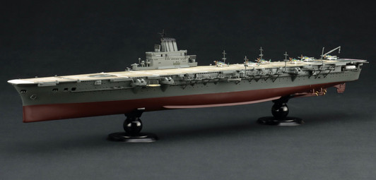 Fujimi 1/700 IJN Aircraft Carrier Taiho (Wooden Deck ver.) Full Hull Model Special Edition (w/Etched Parts) Plastic Model