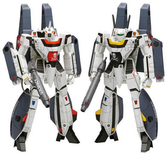 Wave 1/100 VF-1S/A Super Valkyrie (Battroid) Plastic Model (Macross)