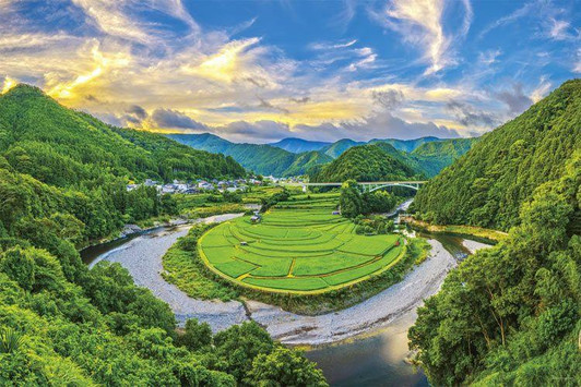 Yanoman Puzzle 'Town Of KazuSatoshi Field' – 1000 Teile, 50x75 Cm, Japan-Import