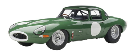  AUTOArt 1/18 Jaguar Lightweight E-Type (Green) Finished Model 