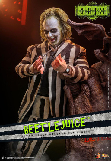  Hot Toys Movie Masterpiece - 1/6 Scale Fully Poseable Figure: Beetlejuice Beetlejuice - Beetlejuice 