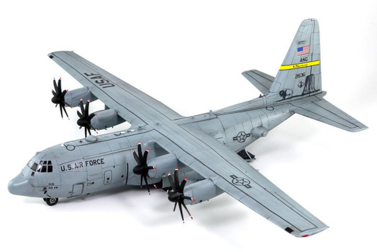 Great Wall Hobby 1/144 US Air Force C-130H Hercules Plastic Model