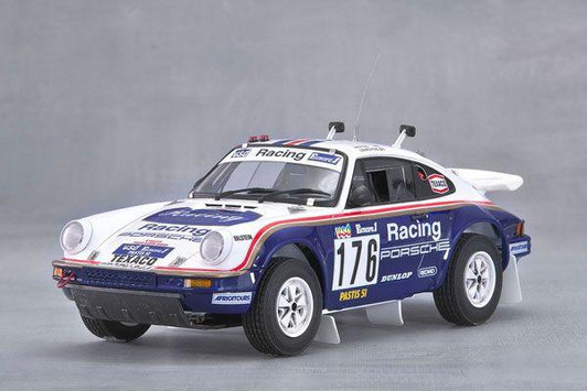  Platz 1/24 Porsche 911 Carrera 3.2 4 x 4 (Type 953) 1984 Paris - Dakar Rally Winner Plastic Model 