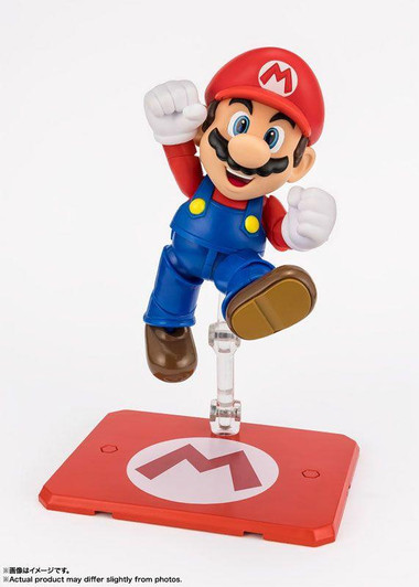  Bandai S.H.Figuarts Mario (Super Mario) 