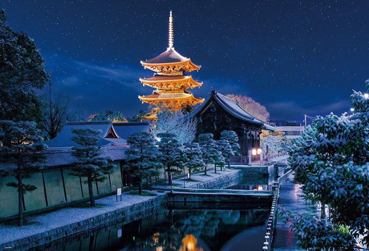 Beverly Jigsaw Puzzle Winter scenery of Tō-ji Temple (1000 Pieces) 