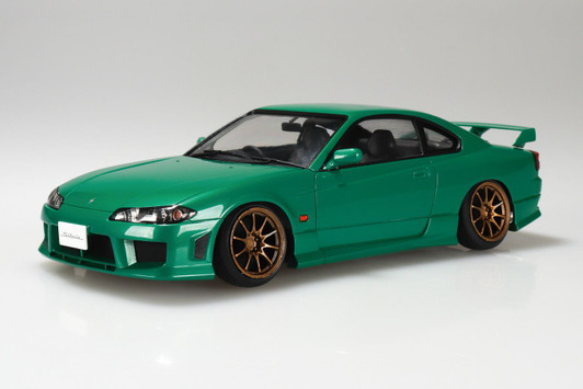 Aoshima The Tuned Car No. 105 1/24 S15 Silvia '99 Air Suspension Custom (Nissan) Plastic Model