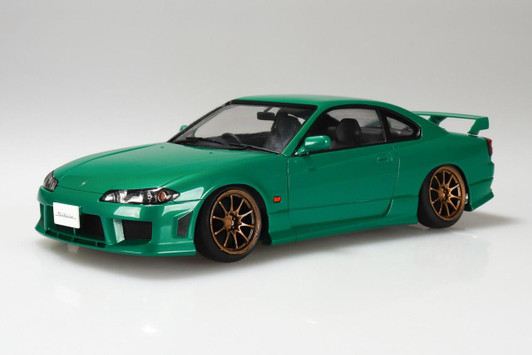  Aoshima The Tuned Car No. 105 1/24 S15 Silvia '99 Air Suspension Custom (Nissan) Plastic Model 