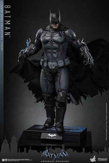  Hot Toys Video Game Masterpiece Batman 1/6  Figure (Batman: Arkham Origins) 