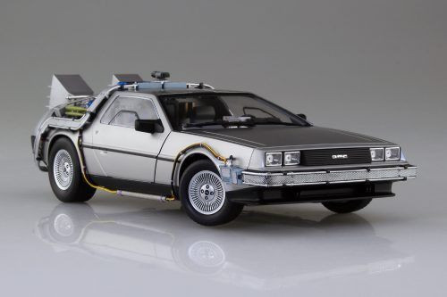Aoshima Movie Mecha 1/24 Time Machine Plastic Model w/ Marty Figure (Back To The Future Part I)