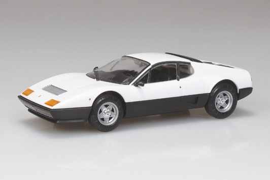 Aoshima 1/32 Scale Ferrari 512 BB White Plastic Model