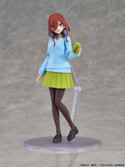 KADOKAWA The Quintessential Quintuplets Specials Miku Nakano Plastic Model