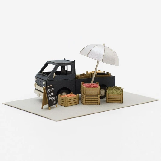 Sankei MP01-166 Miniatuart Petit PRO Vegetables and Truck (1/64 scale)