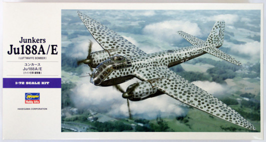 Hasegawa E33 Junkers Ju188A/E LUFTWAFFE BOMBER 1/72 Scale Kit