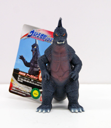 Bandai Ultraman Ultra Monster Series 80 Earthron Figure